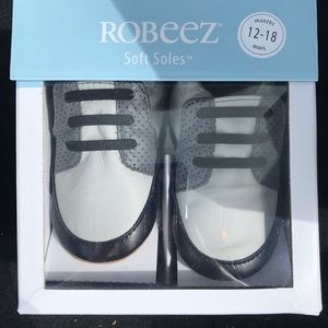 Robeez size 12-18m